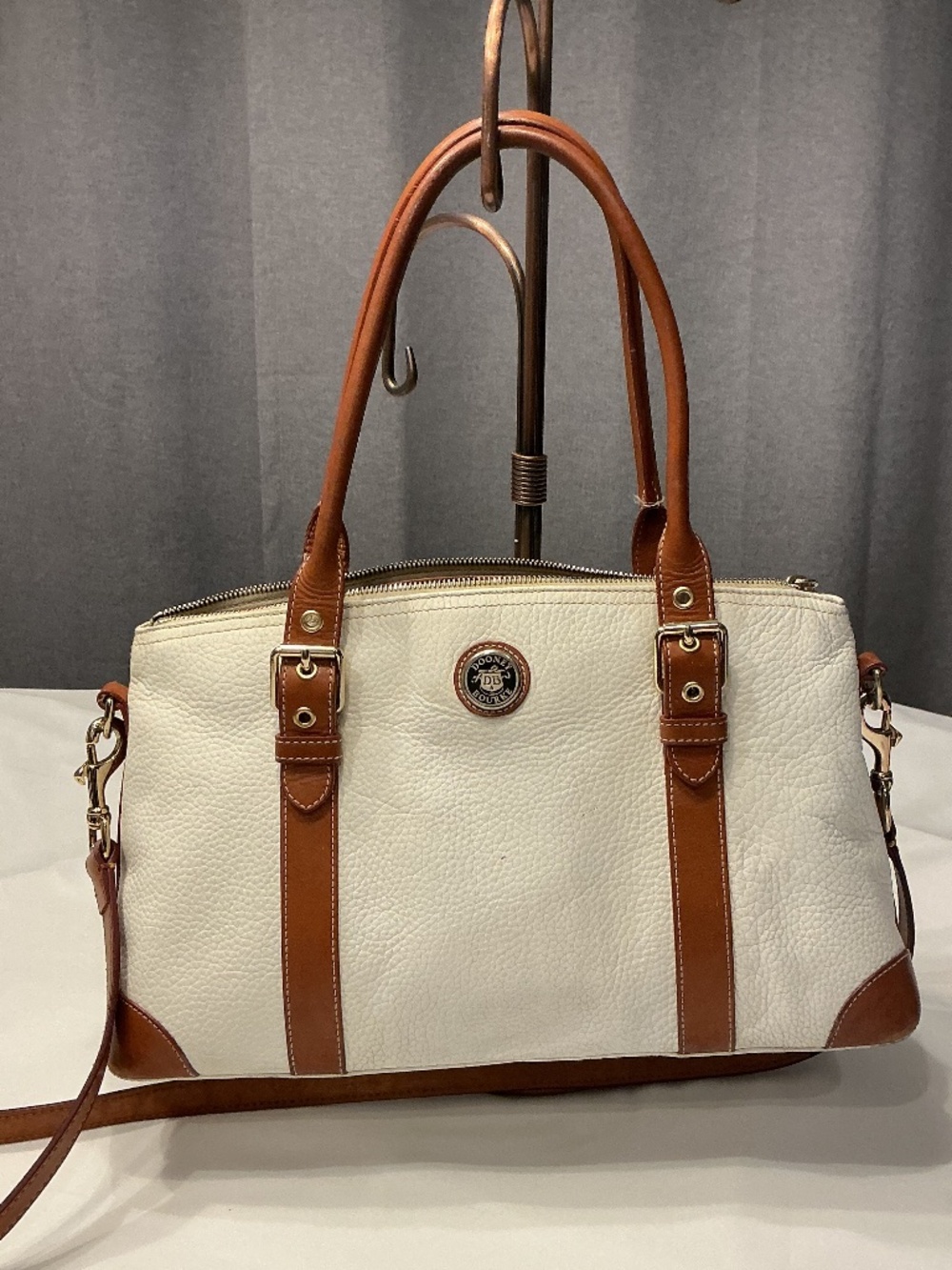 DOONEY & BOURKE Purse w/ Crossbody Strap